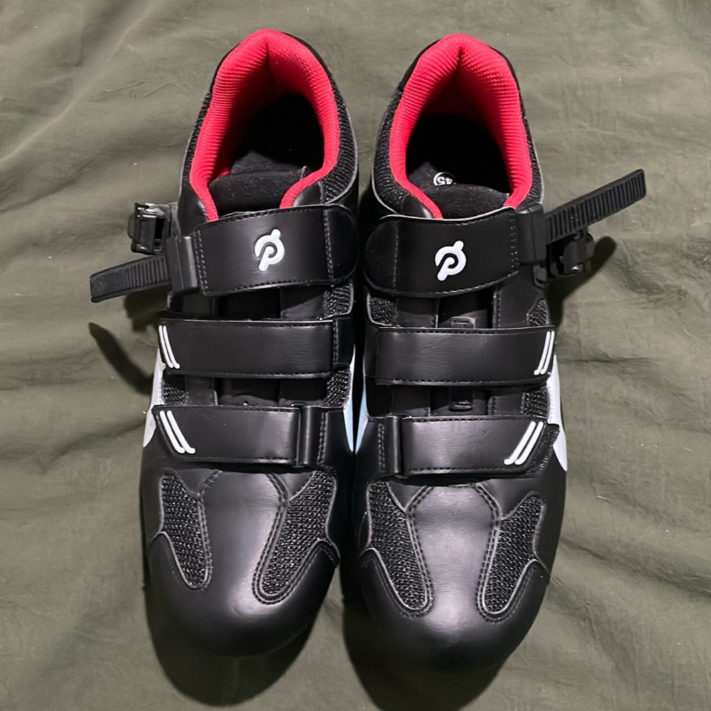 Peloton shoes size 45!